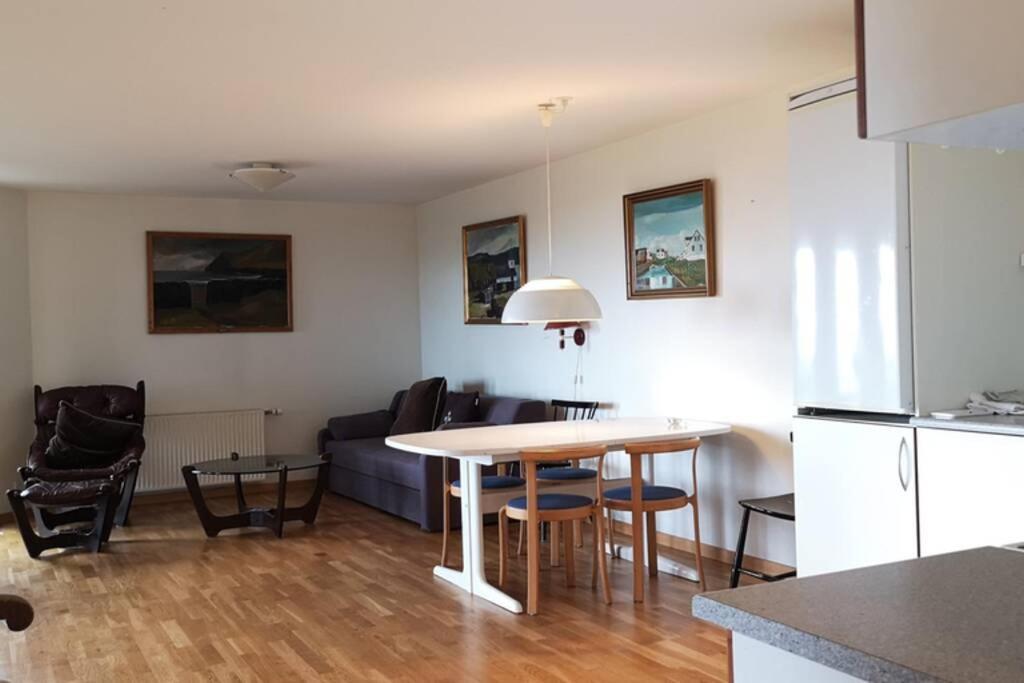 Large Apartment With Fabulous View Of トースハウン エクステリア 写真